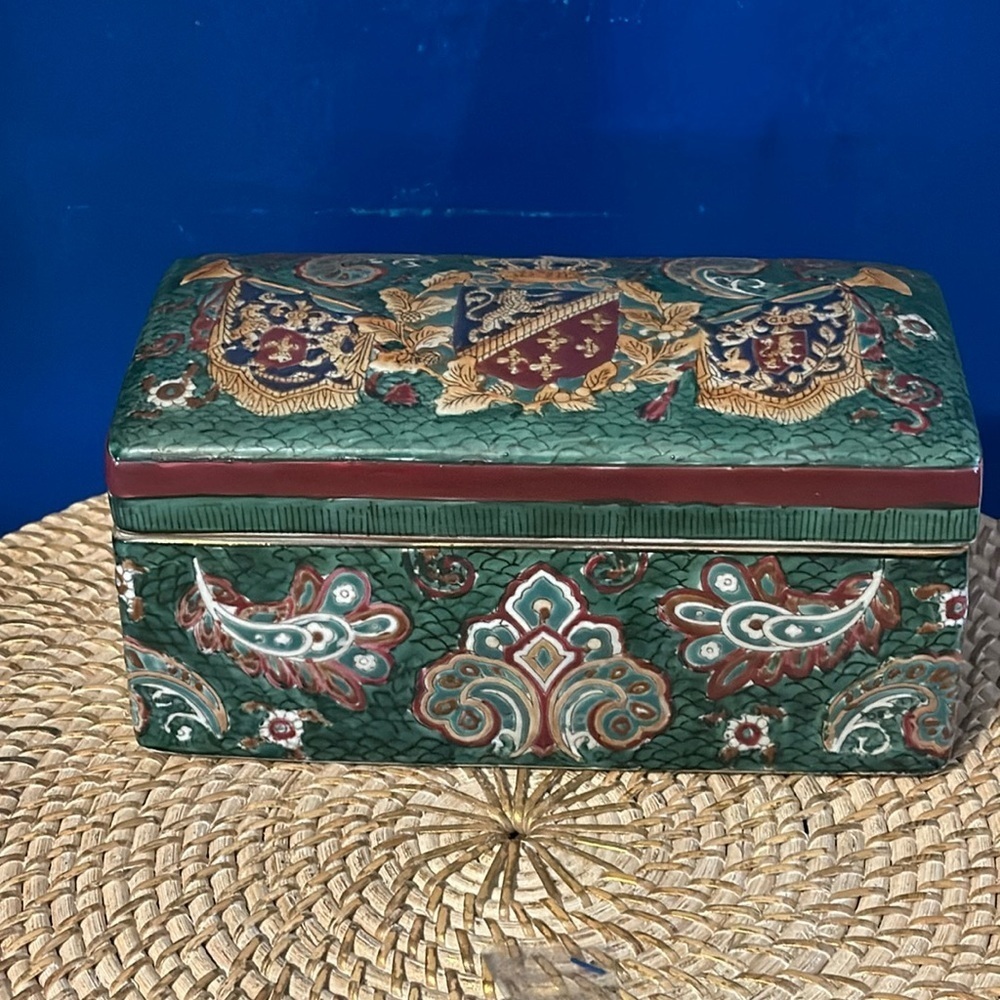 Vintage Chinese Export Hand Painted Rectangular Porcelain Crest Box with Lid